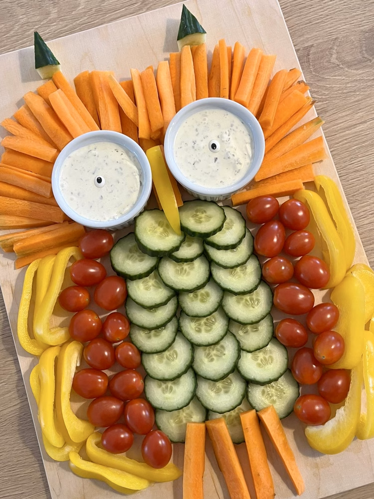 Gemüseeule mit Dip